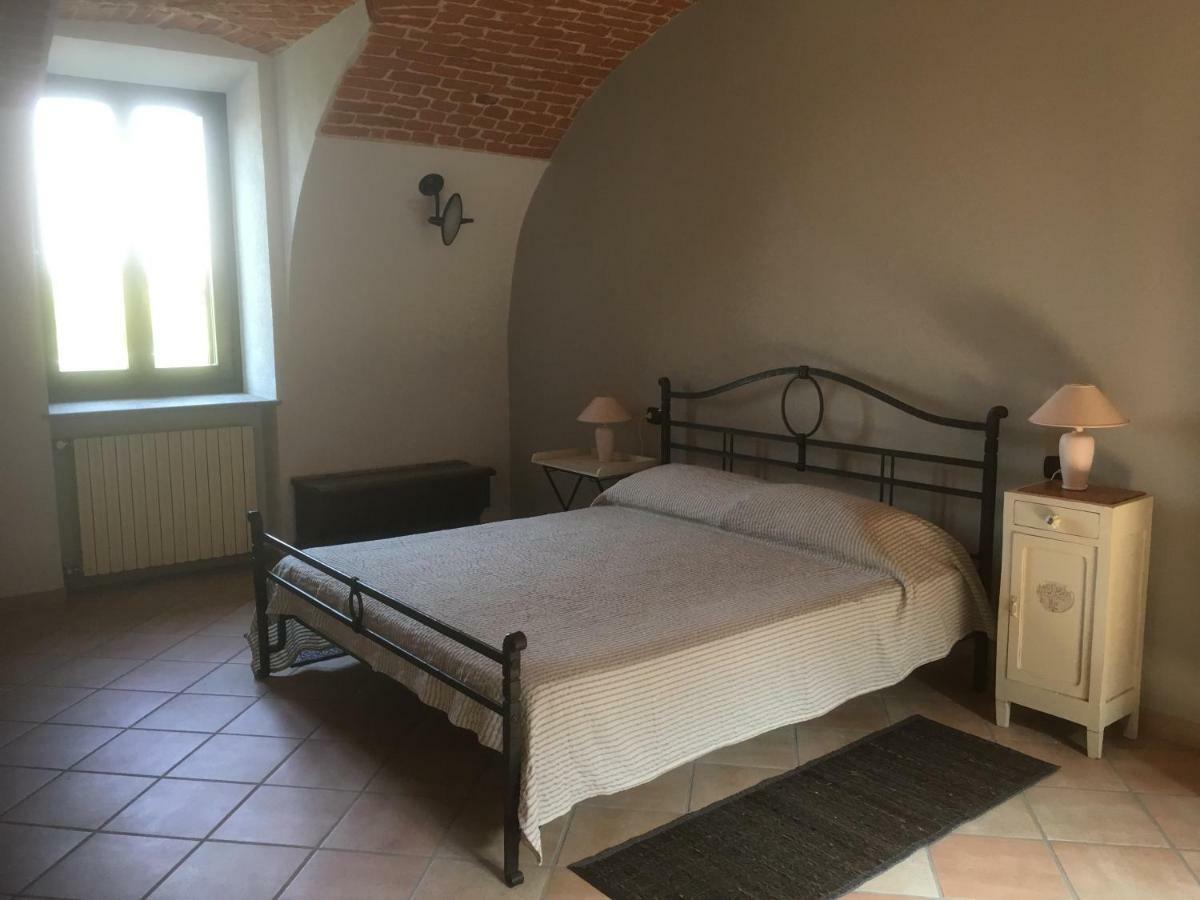 Castello Della Bastia Hotel Balocco Bagian luar foto