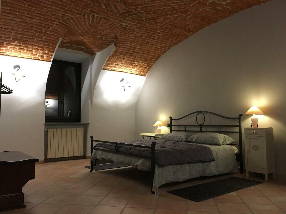 Castello Della Bastia Hotel Balocco Bagian luar foto